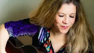Queer Ally Dar Williams Unveils “Hummingbird Highway”: An Anthem of Connection and Hope